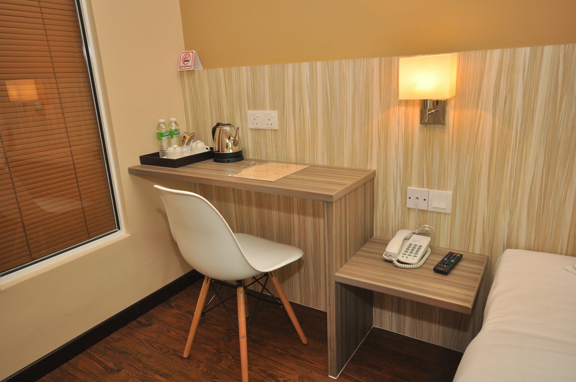 Art Cottage Hotel Іпох Екстер'єр фото